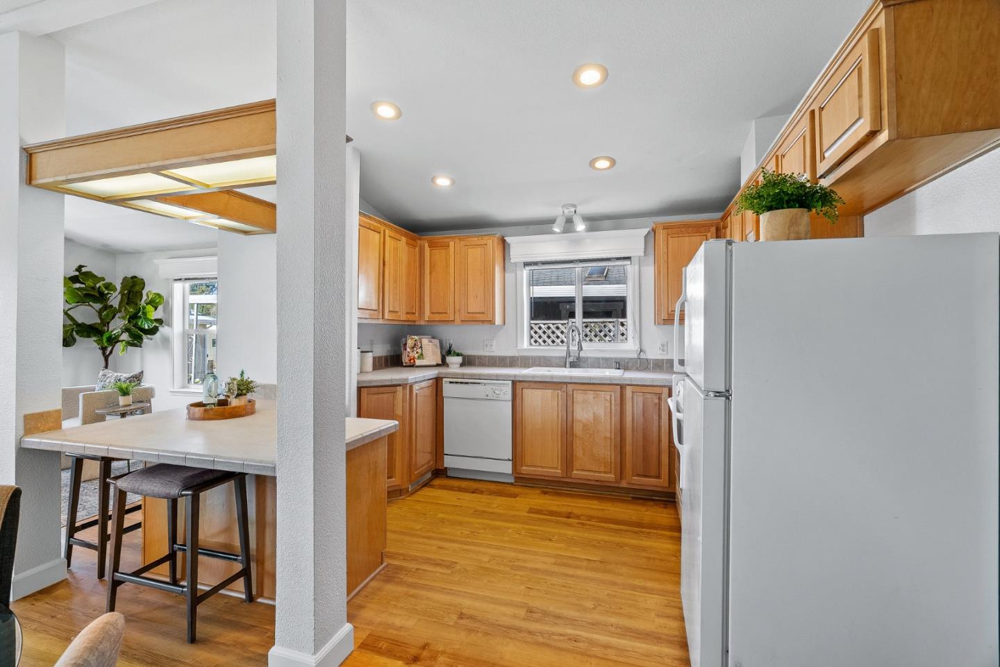 Detail Gallery Image 8 of 27 For 100 North Rodeo Gulch Rd #15,  Soquel,  CA 95073 - 2 Beds | 2 Baths