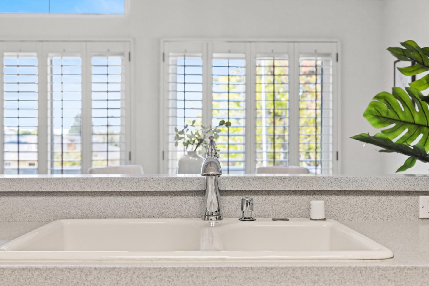 Detail Gallery Image 10 of 44 For 1086 Tiller Ln, Foster City,  CA 94404 - 3 Beds | 2/1 Baths