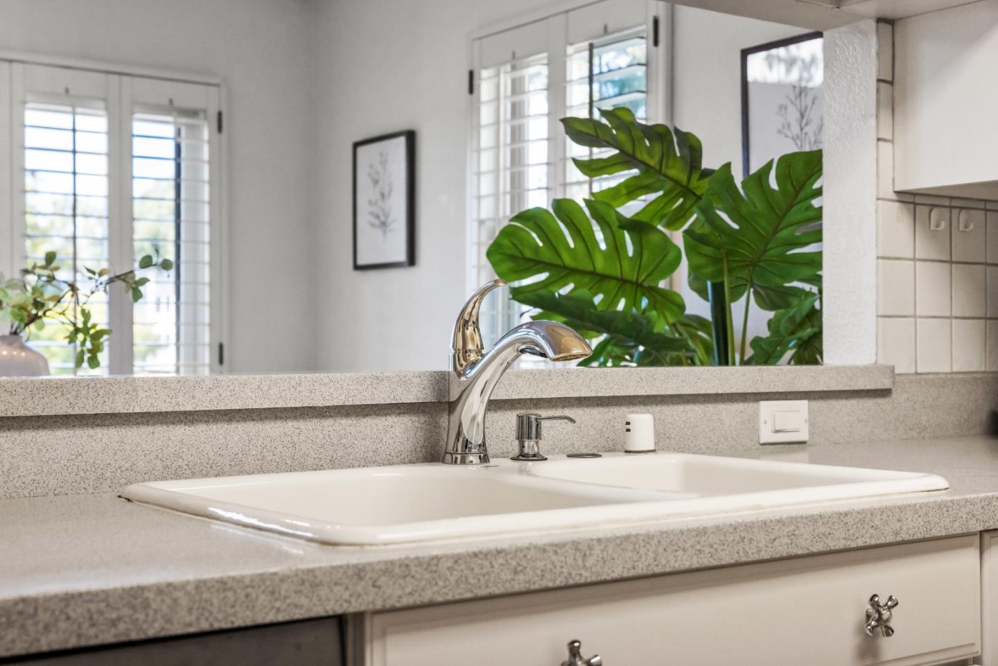 Detail Gallery Image 11 of 44 For 1086 Tiller Ln, Foster City,  CA 94404 - 3 Beds | 2/1 Baths