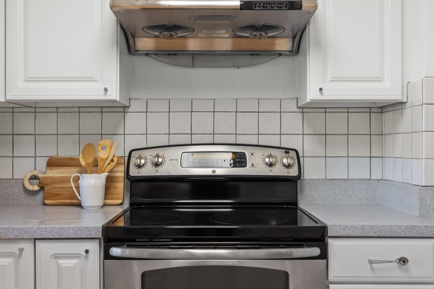 Detail Gallery Image 16 of 44 For 1086 Tiller Ln, Foster City,  CA 94404 - 3 Beds | 2/1 Baths