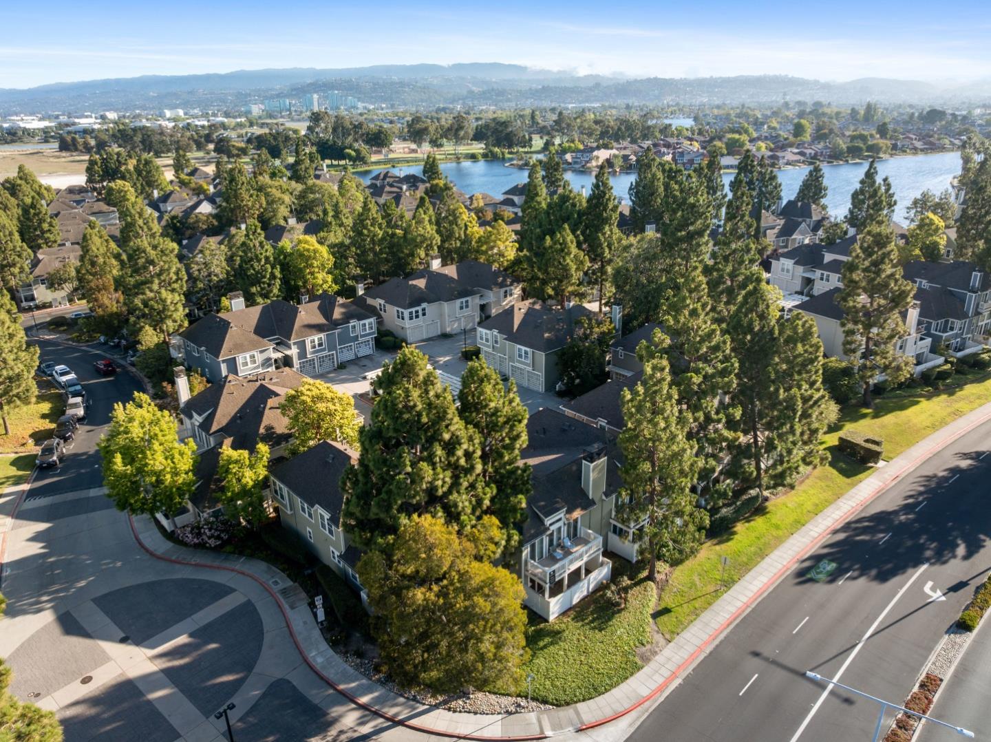 Detail Gallery Image 41 of 44 For 1086 Tiller Ln, Foster City,  CA 94404 - 3 Beds | 2/1 Baths