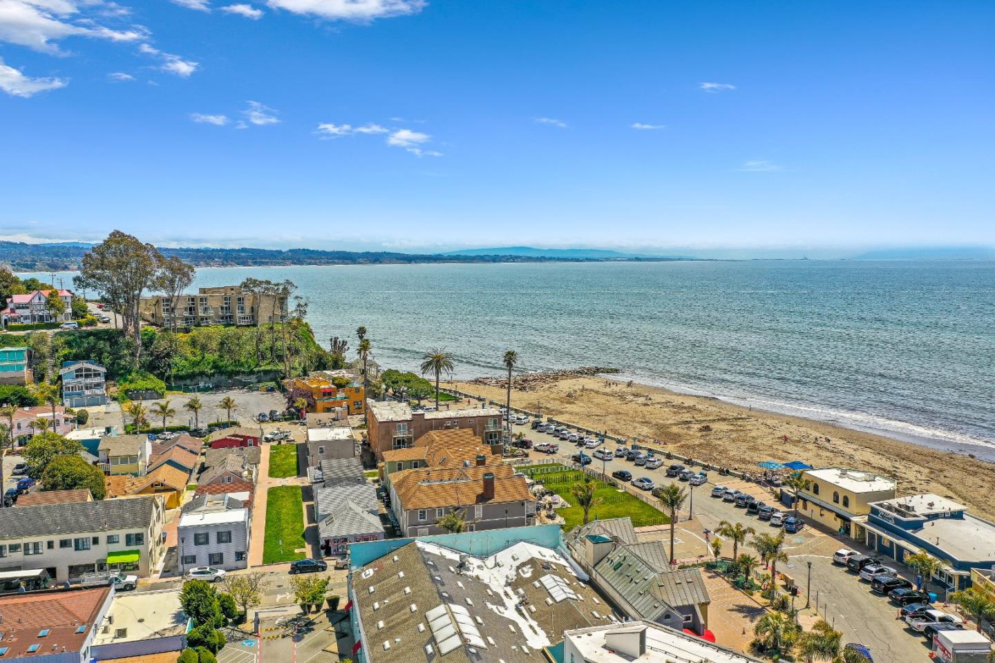 Detail Gallery Image 59 of 63 For 720 Gilroy Dr, Capitola,  CA 95010 - 4 Beds | 2 Baths