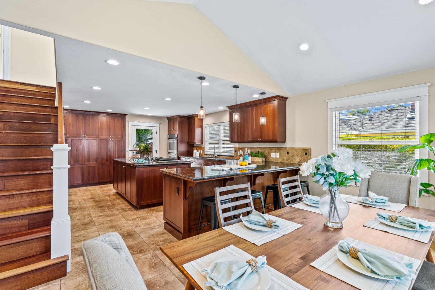 Detail Gallery Image 8 of 63 For 720 Gilroy Dr, Capitola,  CA 95010 - 4 Beds | 2 Baths