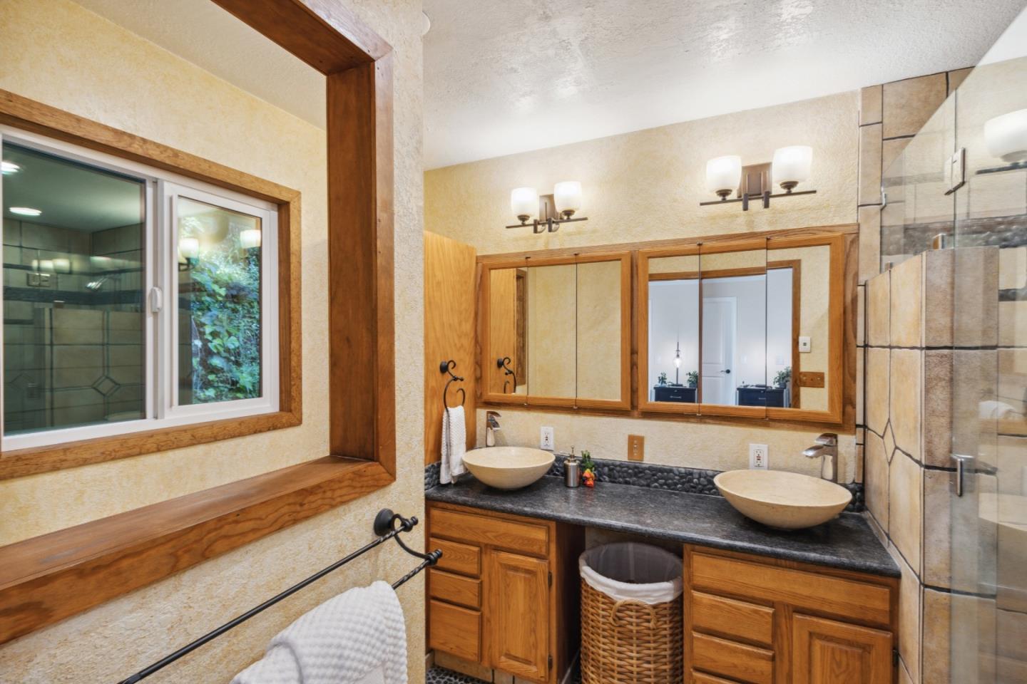 Detail Gallery Image 17 of 50 For 333 Azalea Ave, Ben Lomond,  CA 95005 - 4 Beds | 2 Baths