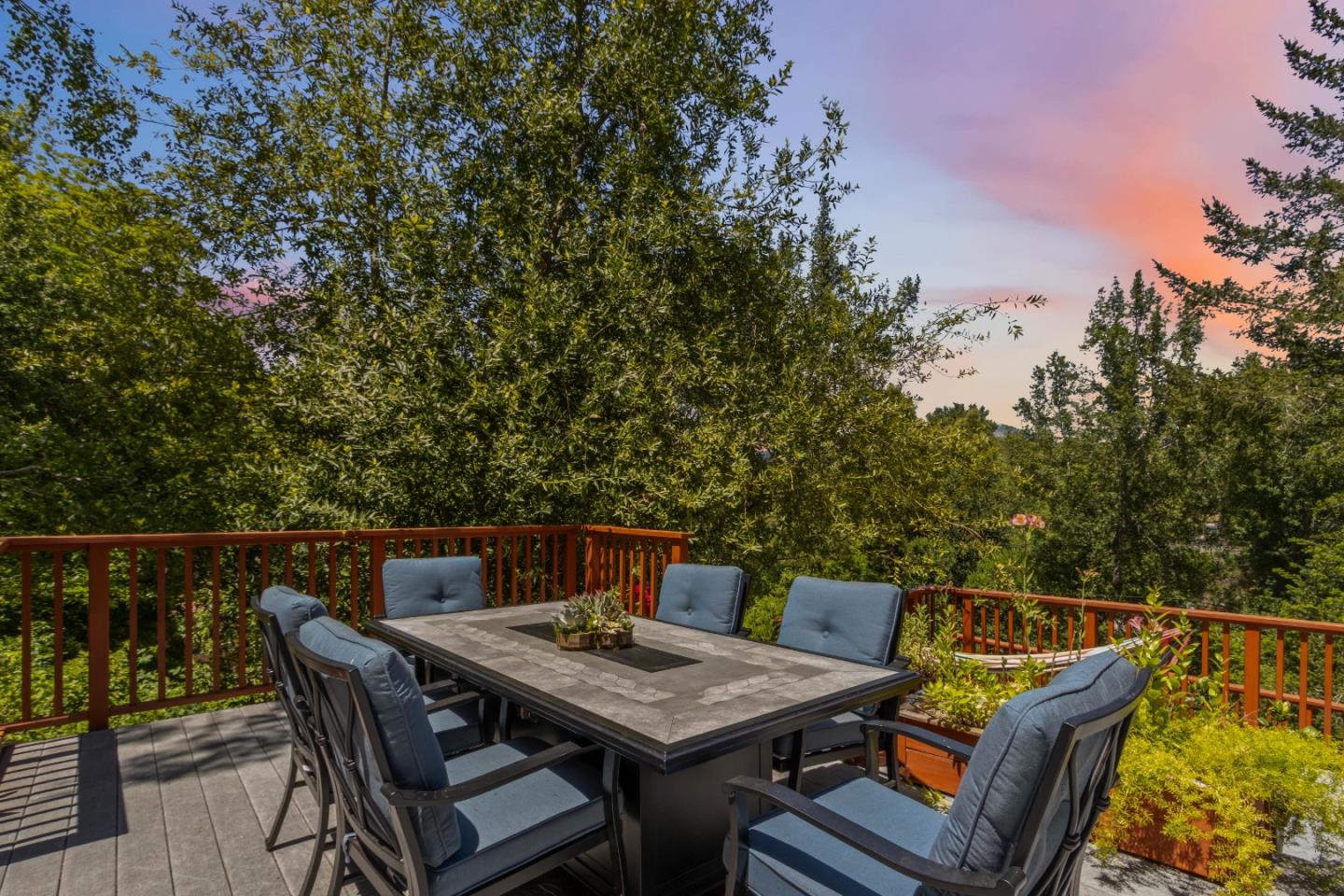 Detail Gallery Image 3 of 50 For 333 Azalea Ave, Ben Lomond,  CA 95005 - 4 Beds | 2 Baths