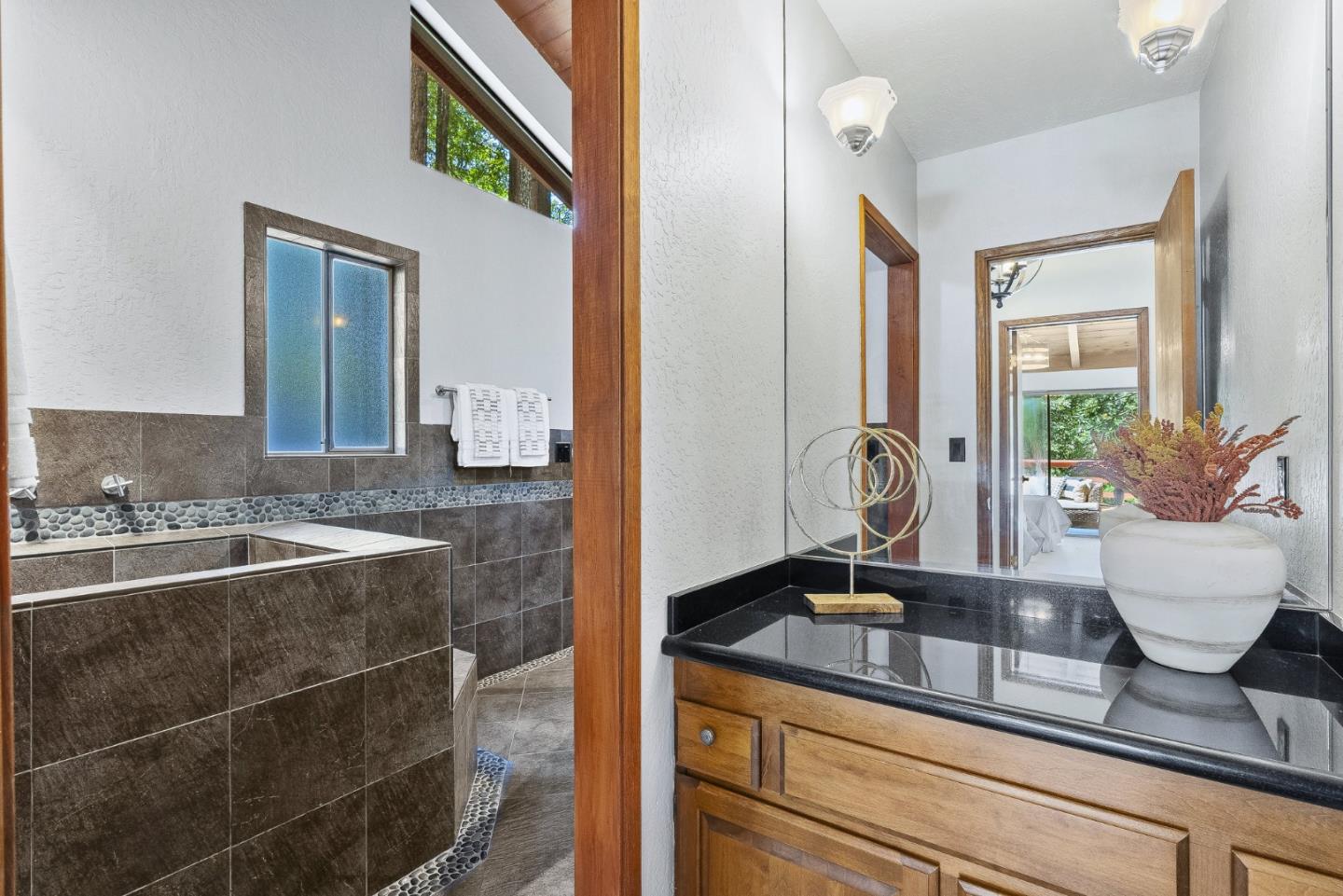 Detail Gallery Image 17 of 49 For 50 Hidden Meadow Ln, Scotts Valley,  CA 95066 - 4 Beds | 3 Baths