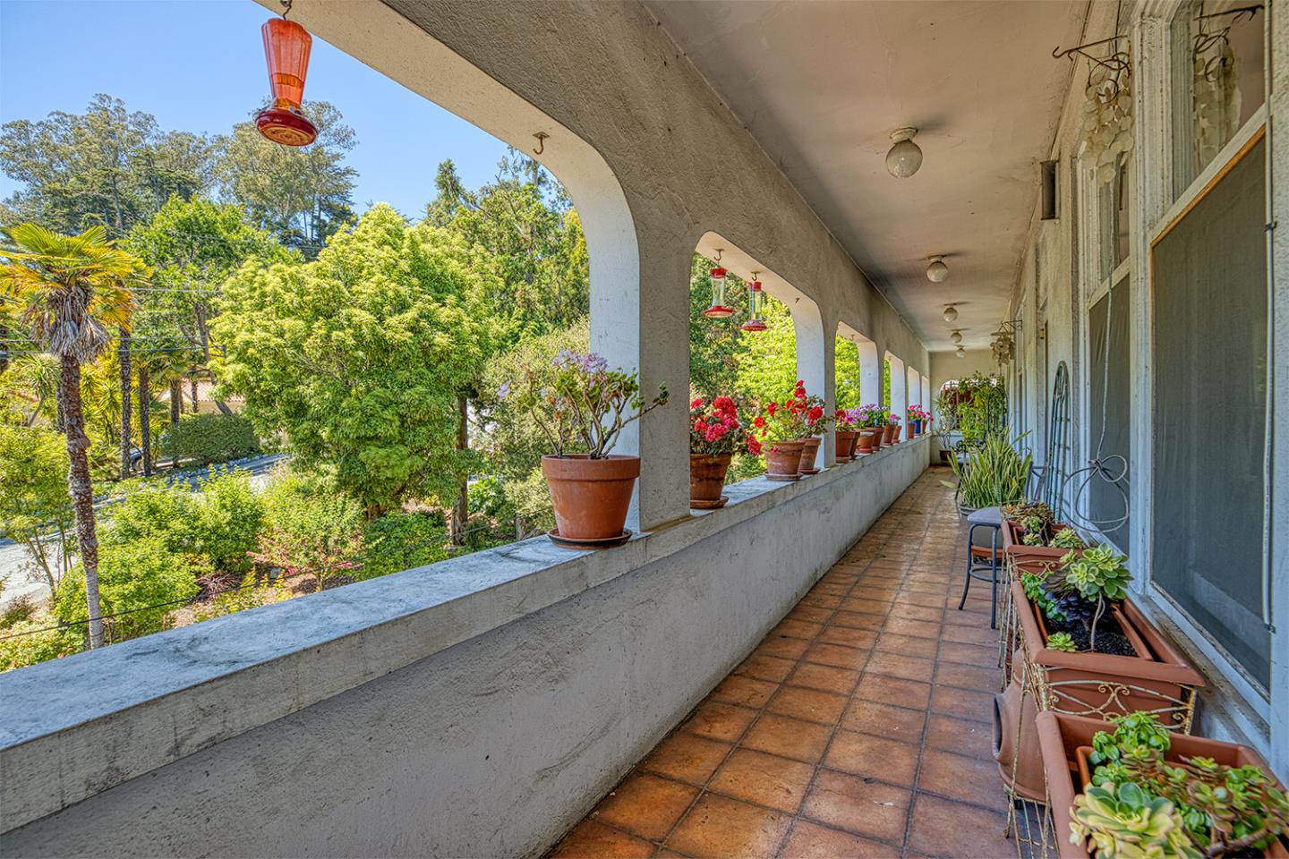 Detail Gallery Image 33 of 44 For 260 High 207 a and B,  Santa Cruz,  CA 95060 - 1 Beds | 1 Baths