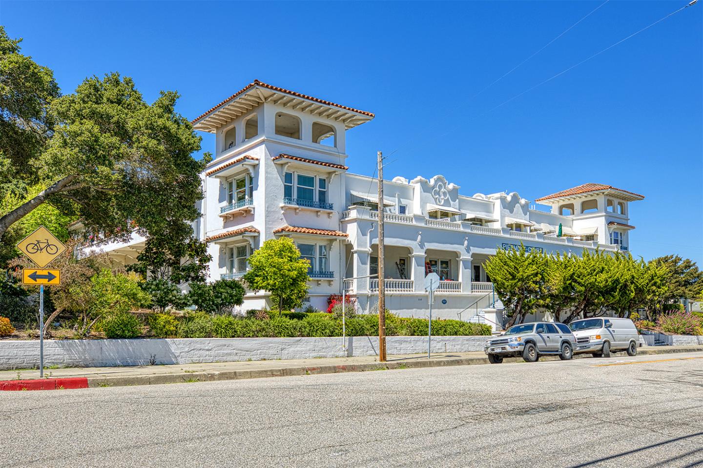 Detail Gallery Image 43 of 44 For 260 High 207 a and B,  Santa Cruz,  CA 95060 - 1 Beds | 1 Baths