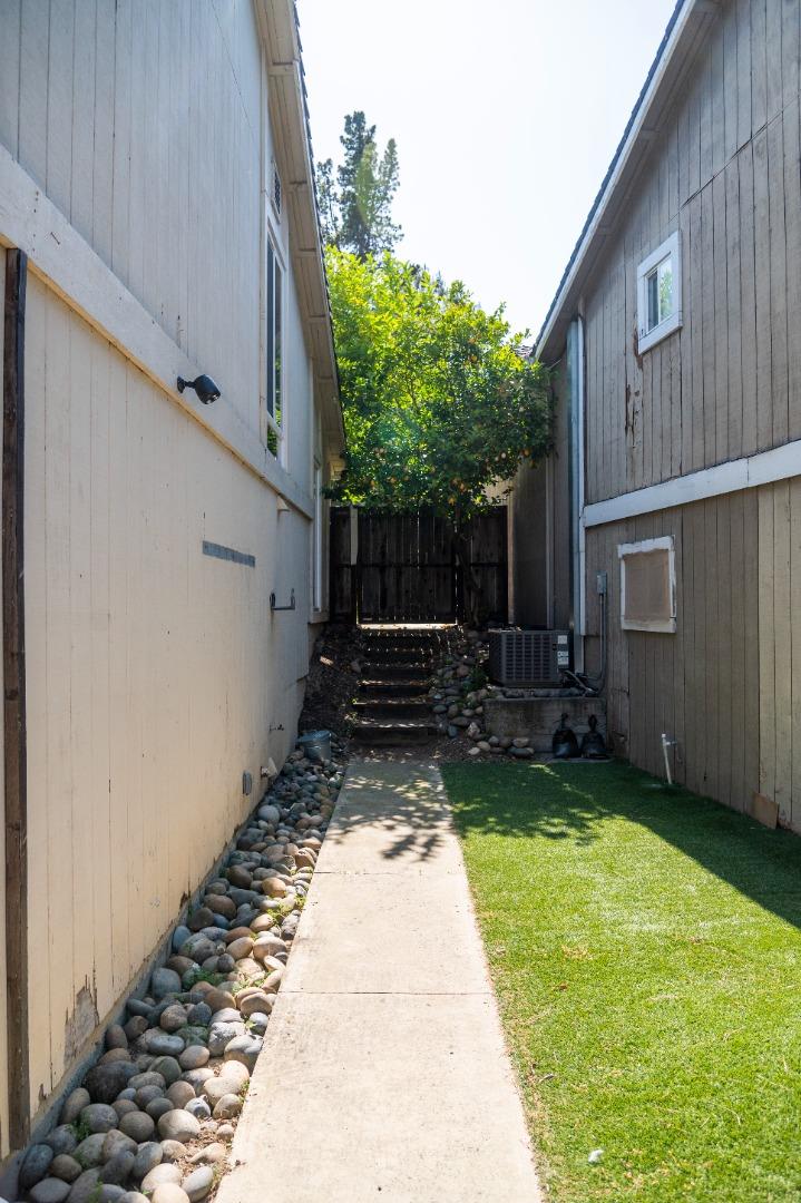 Detail Gallery Image 26 of 29 For 16973 Sara Jane Ct, Morgan Hill,  CA 95037 - 2 Beds | 2/1 Baths
