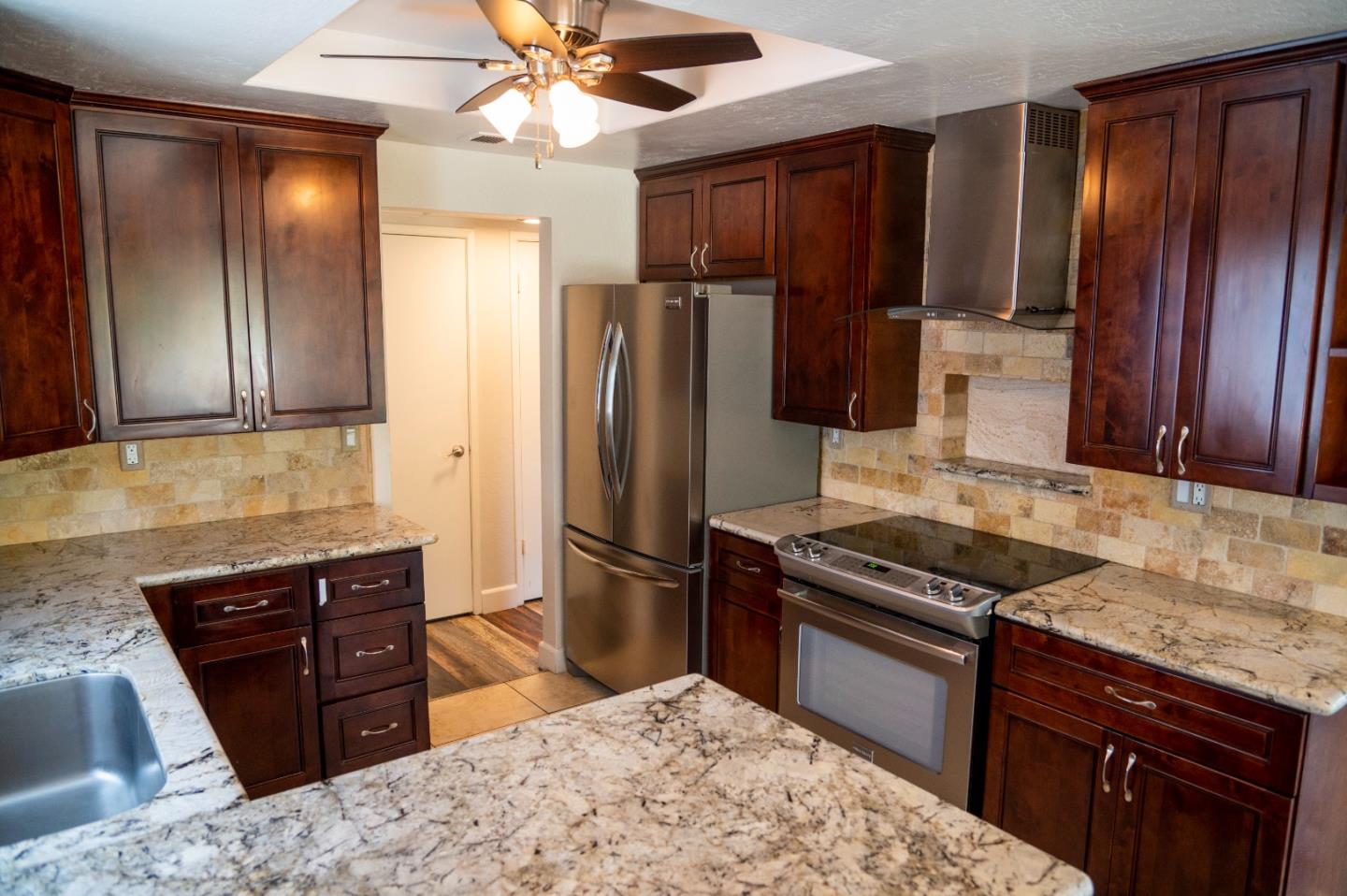 Detail Gallery Image 9 of 29 For 16973 Sara Jane Ct, Morgan Hill,  CA 95037 - 2 Beds | 2/1 Baths