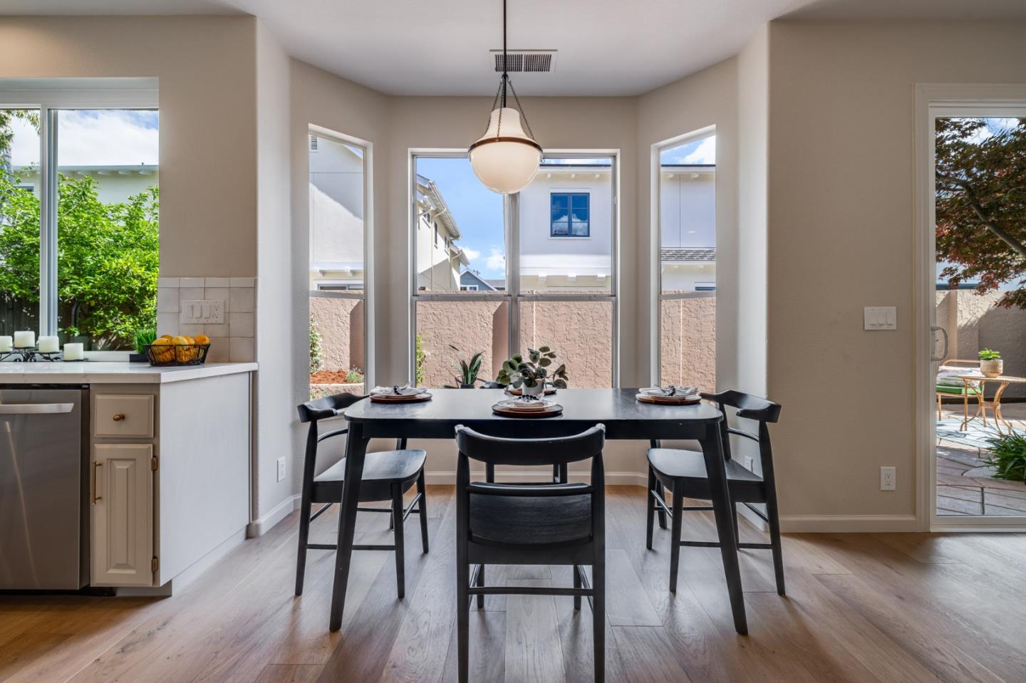 Detail Gallery Image 10 of 30 For 2134 Paseo Del Oro, San Jose,  CA 95124 - 4 Beds | 2/1 Baths