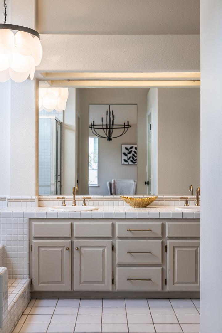 Detail Gallery Image 16 of 30 For 2134 Paseo Del Oro, San Jose,  CA 95124 - 4 Beds | 2/1 Baths