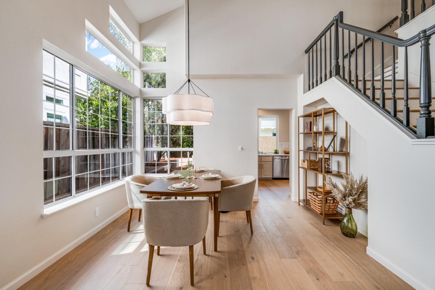 Detail Gallery Image 2 of 30 For 2134 Paseo Del Oro, San Jose,  CA 95124 - 4 Beds | 2/1 Baths