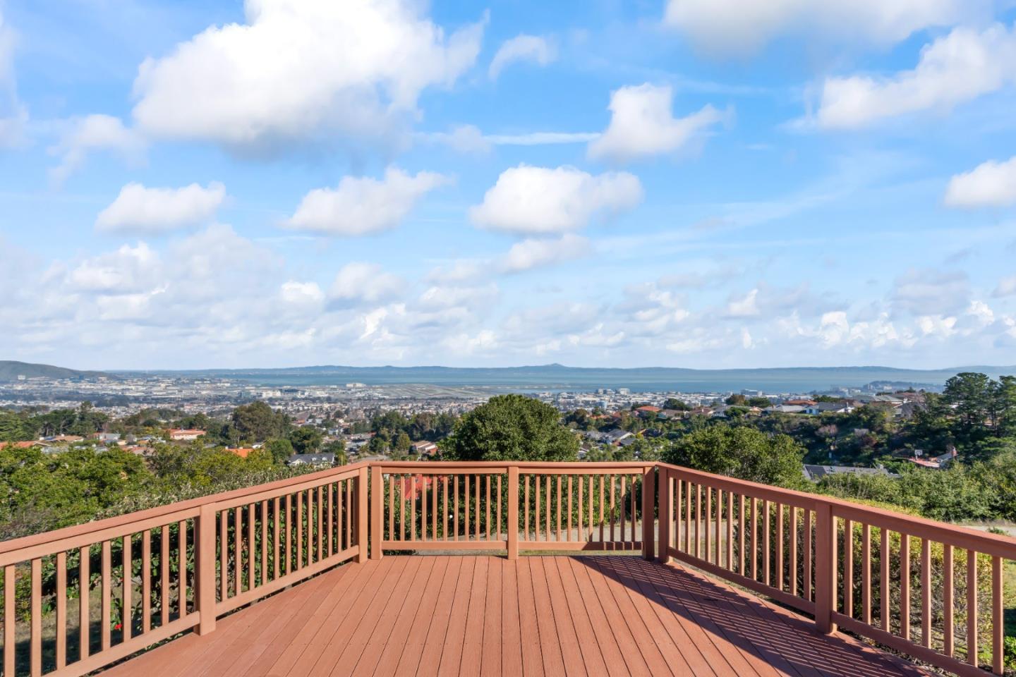 Detail Gallery Image 7 of 8 For 360 Vallejo Dr #101,  Millbrae,  CA 94030 - 2 Beds | 2 Baths