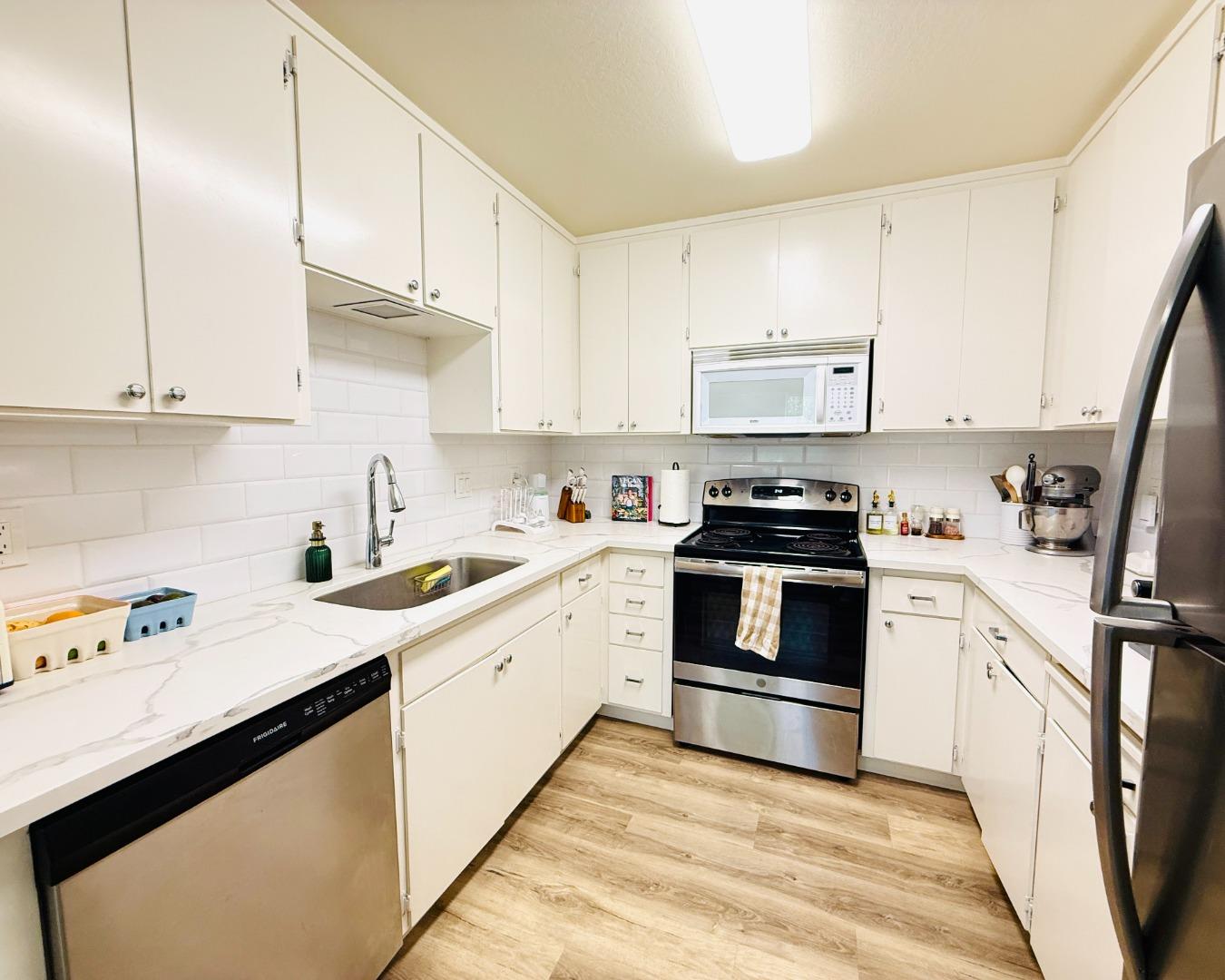 Detail Gallery Image 12 of 29 For 1255 San Blanco Dr, Salinas,  CA 93901 - – Beds | – Baths