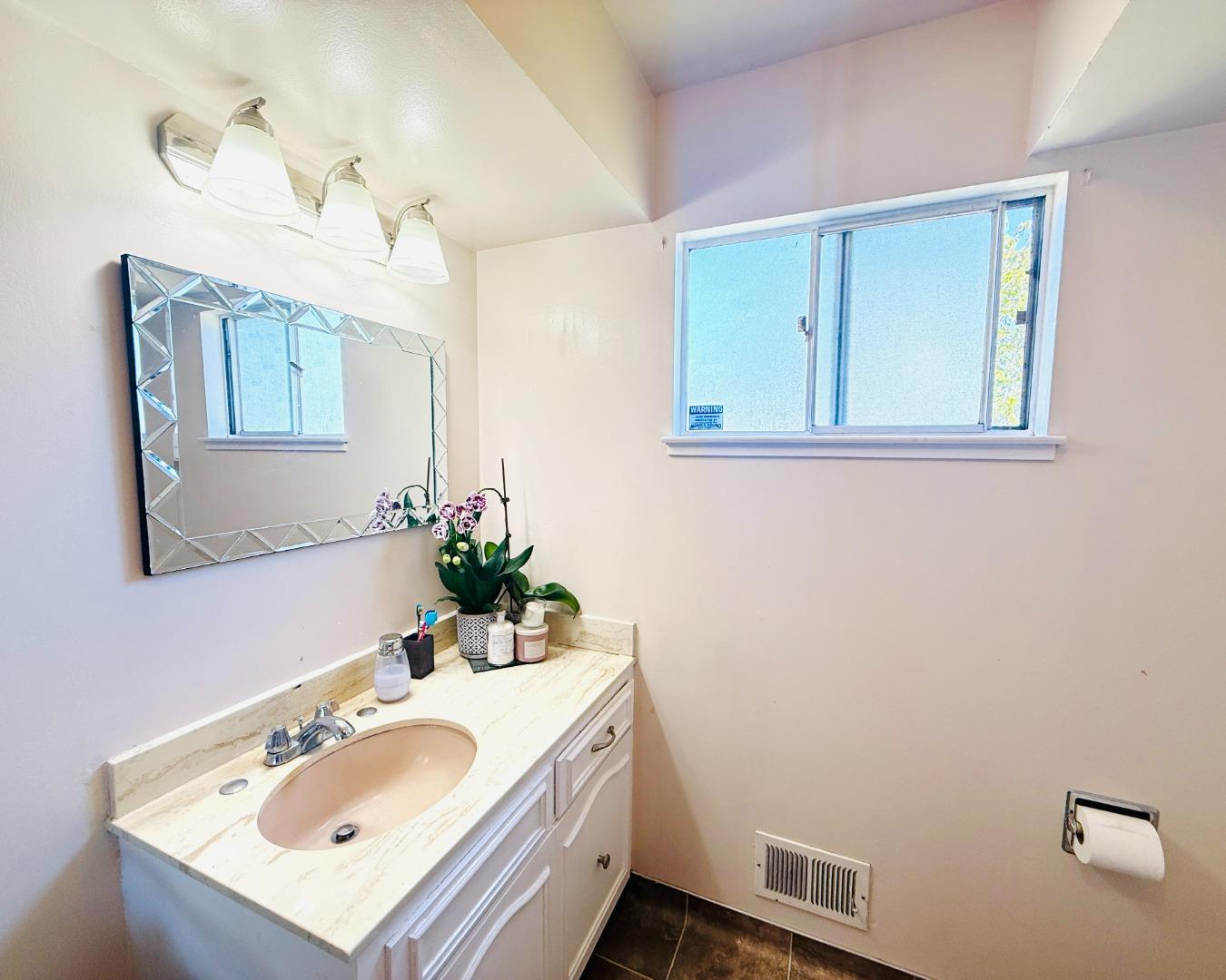Detail Gallery Image 22 of 29 For 1255 San Blanco Dr, Salinas,  CA 93901 - – Beds | – Baths