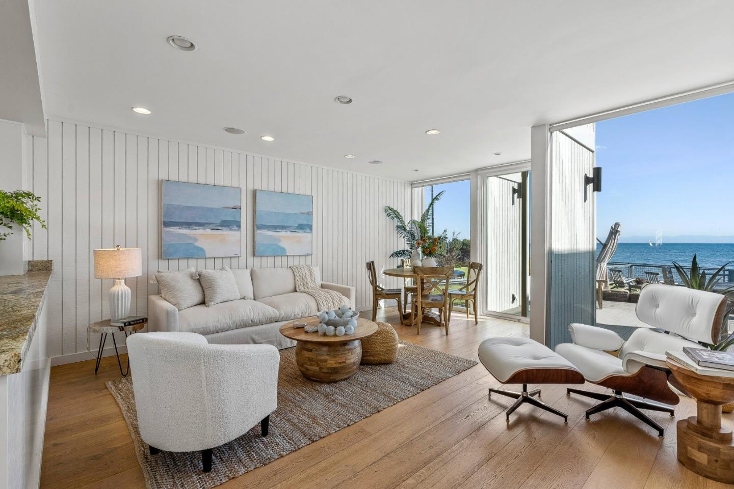 Detail Gallery Image 14 of 61 For 9 Rockview Dr, Santa Cruz,  CA 95062 - 4 Beds | 3 Baths