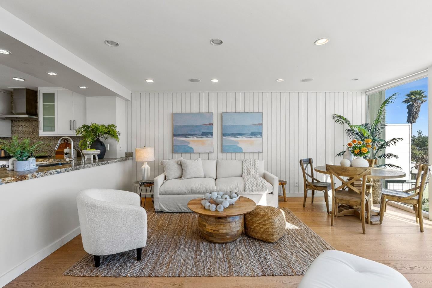 Detail Gallery Image 15 of 61 For 9 Rockview Dr, Santa Cruz,  CA 95062 - 4 Beds | 3 Baths