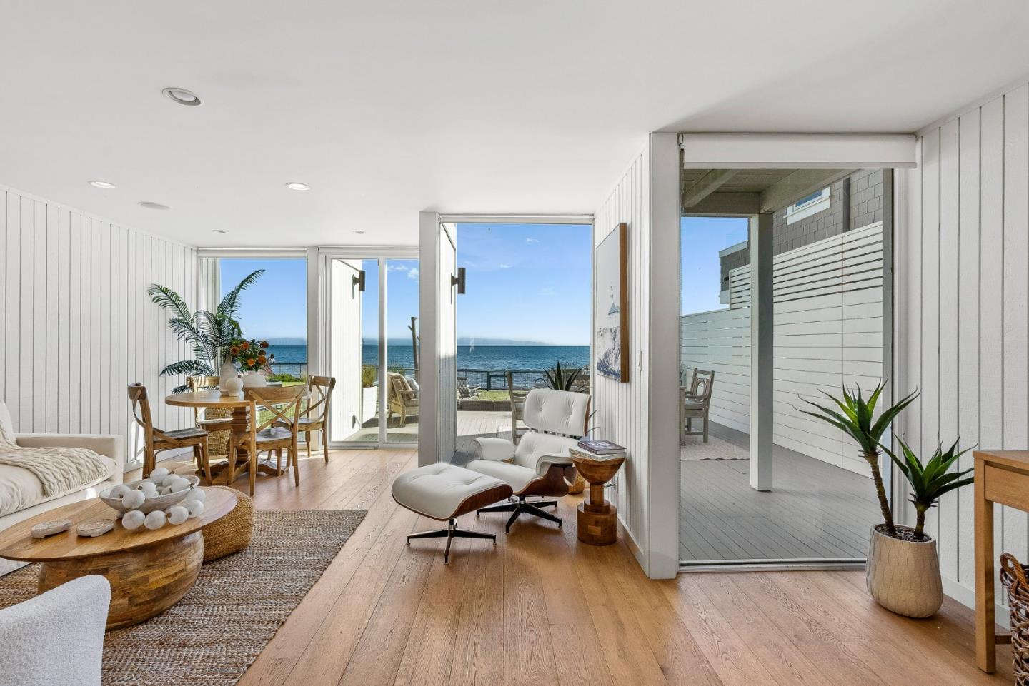 Detail Gallery Image 16 of 61 For 9 Rockview Dr, Santa Cruz,  CA 95062 - 4 Beds | 3 Baths