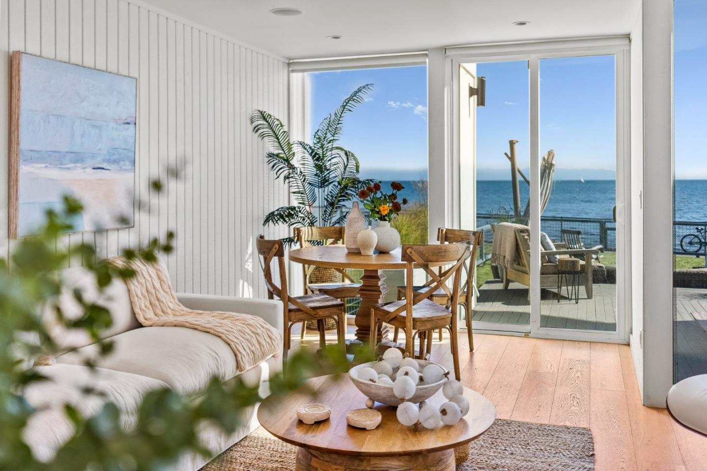 Detail Gallery Image 25 of 61 For 9 Rockview Dr, Santa Cruz,  CA 95062 - 4 Beds | 3 Baths