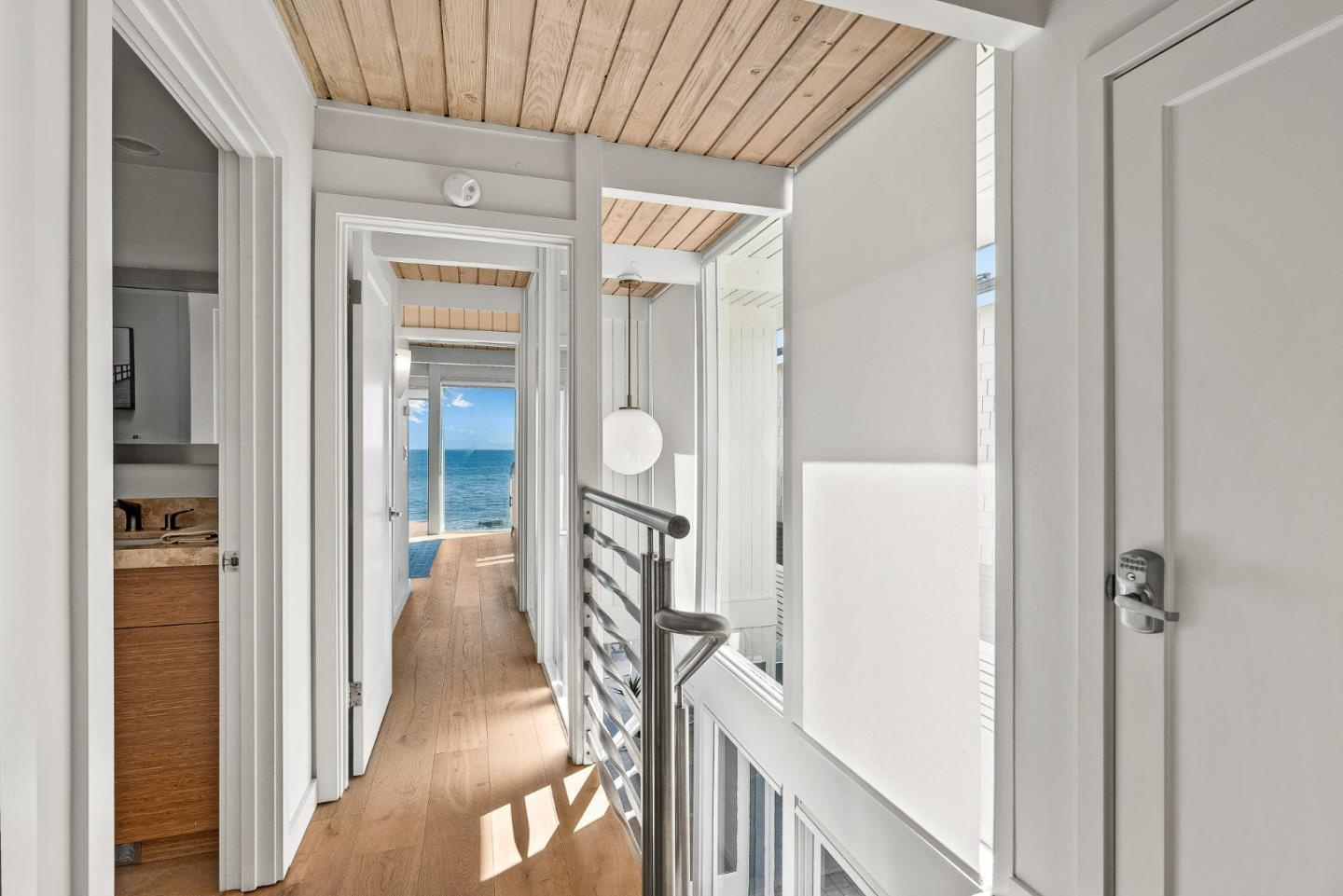 Detail Gallery Image 27 of 61 For 9 Rockview Dr, Santa Cruz,  CA 95062 - 4 Beds | 3 Baths