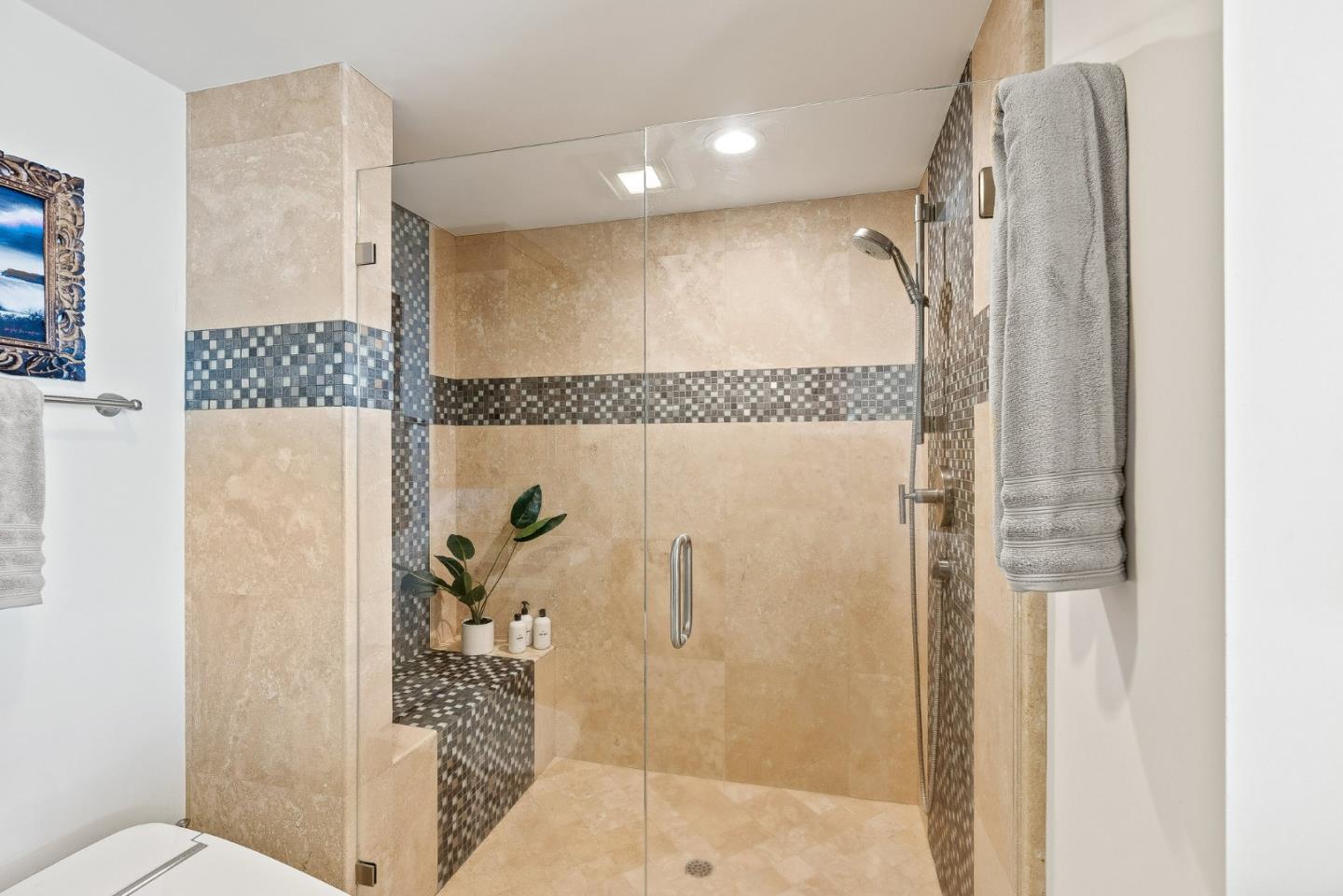 Detail Gallery Image 35 of 61 For 9 Rockview Dr, Santa Cruz,  CA 95062 - 4 Beds | 3 Baths