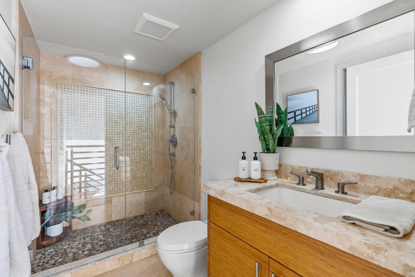 Detail Gallery Image 40 of 61 For 9 Rockview Dr, Santa Cruz,  CA 95062 - 4 Beds | 3 Baths
