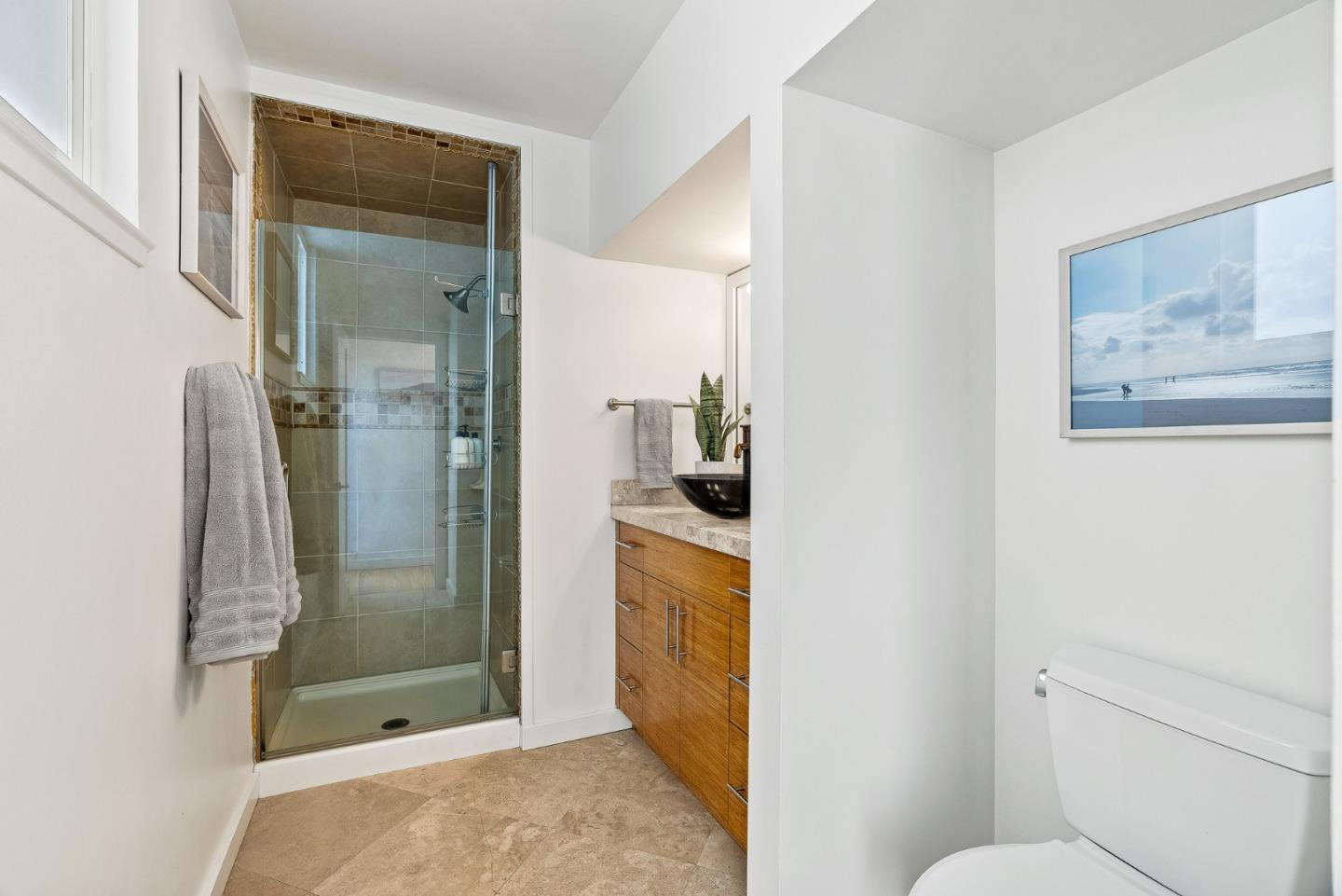 Detail Gallery Image 46 of 61 For 9 Rockview Dr, Santa Cruz,  CA 95062 - 4 Beds | 3 Baths