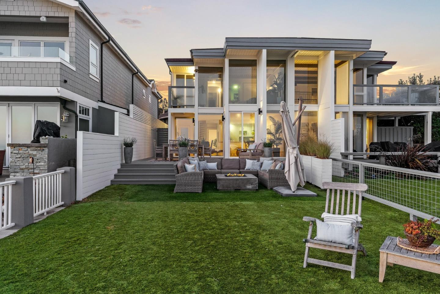 Detail Gallery Image 55 of 61 For 9 Rockview Dr, Santa Cruz,  CA 95062 - 4 Beds | 3 Baths