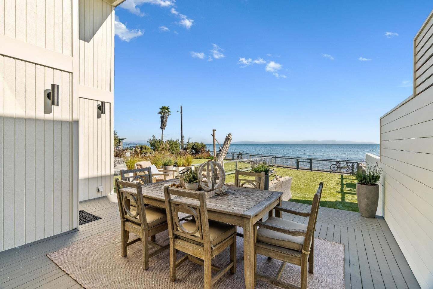 Detail Gallery Image 9 of 61 For 9 Rockview Dr, Santa Cruz,  CA 95062 - 4 Beds | 3 Baths