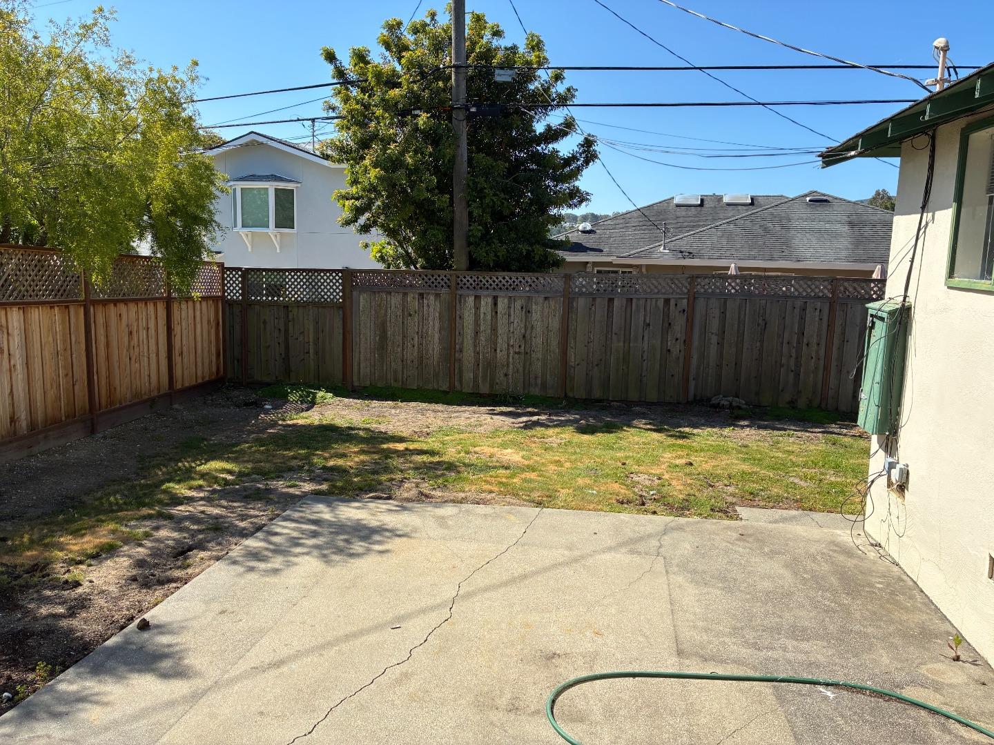 Detail Gallery Image 2 of 9 For 2475 Lexington Way, San Bruno,  CA 94066 - 3 Beds | 2 Baths