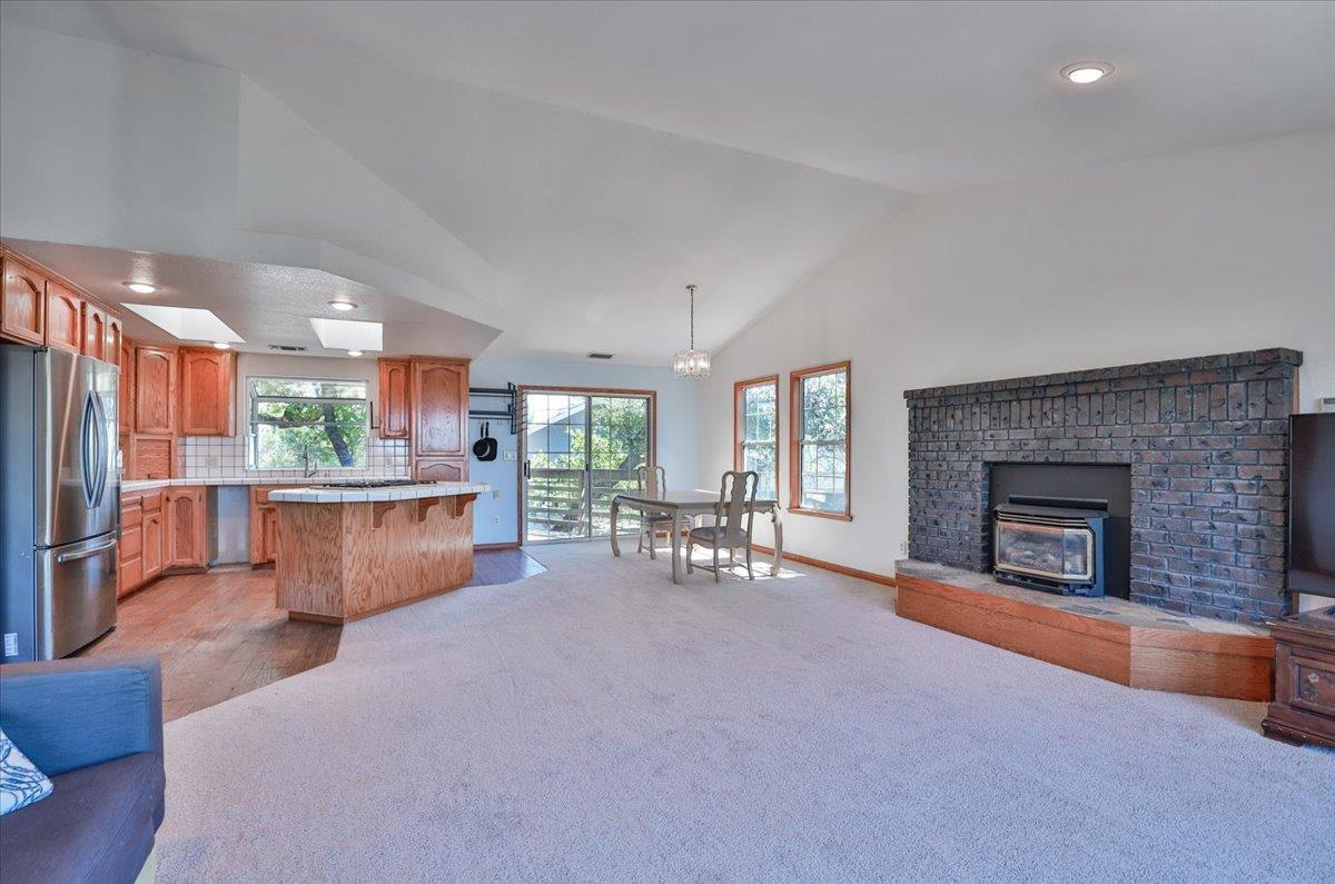 Detail Gallery Image 13 of 31 For 1416 Blue Tent Ct, Cool,  CA 95614 - 3 Beds | 3 Baths