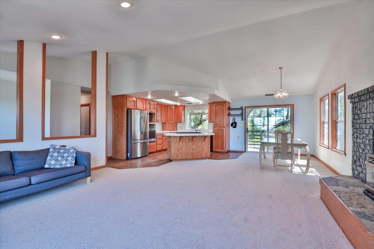 Detail Gallery Image 14 of 31 For 1416 Blue Tent Ct, Cool,  CA 95614 - 3 Beds | 3 Baths