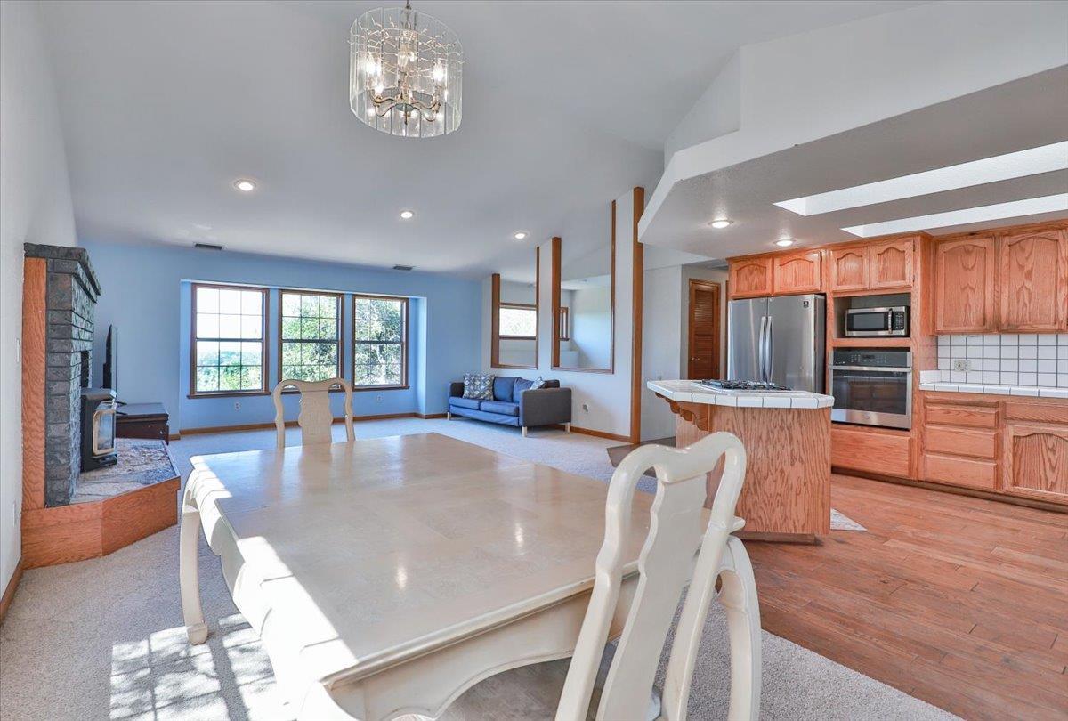 Detail Gallery Image 15 of 31 For 1416 Blue Tent Ct, Cool,  CA 95614 - 3 Beds | 3 Baths