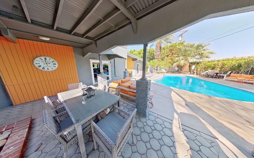 Detail Gallery Image 8 of 16 For 1950 N Magnolia Rd, Palm Springs,  CA 92262 - 3 Beds | 3/1 Baths
