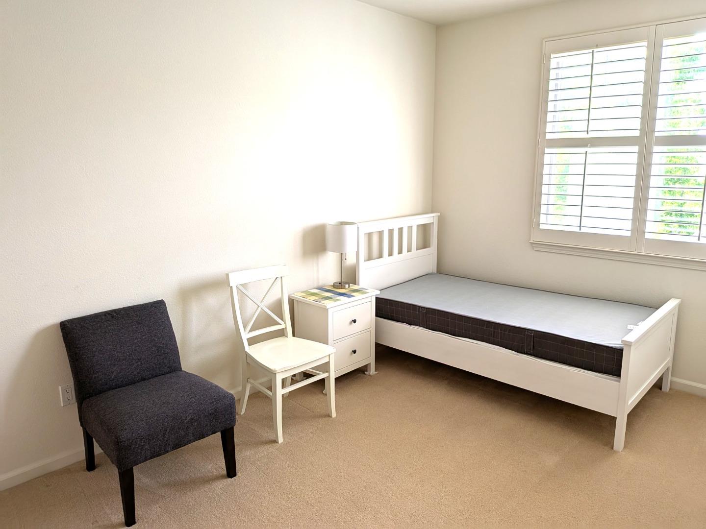 Detail Gallery Image 7 of 11 For 4028 Fitzpatrick Way, Santa Clara,  CA 95054 - 2 Beds | 2/1 Baths