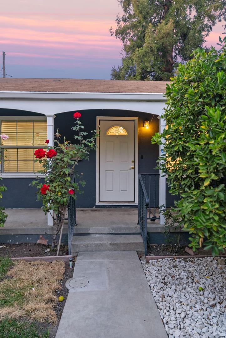Detail Gallery Image 4 of 73 For 2289 Newhall St, Santa Clara,  CA 95050 - 3 Beds | 1 Baths