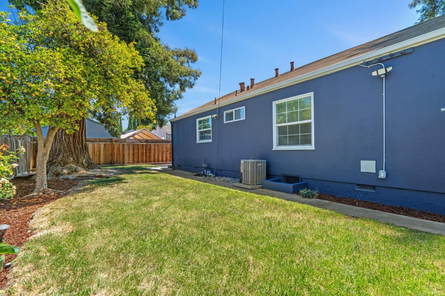 Detail Gallery Image 64 of 73 For 2289 Newhall St, Santa Clara,  CA 95050 - 3 Beds | 1 Baths