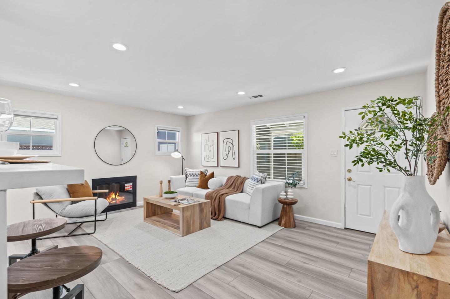 Detail Gallery Image 9 of 73 For 2289 Newhall St, Santa Clara,  CA 95050 - 3 Beds | 1 Baths