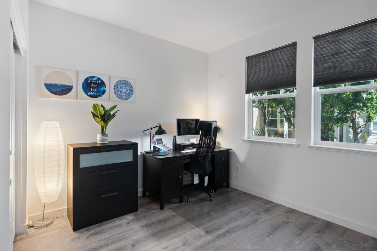 Detail Gallery Image 21 of 26 For 320 Circuit Way, Mountain View,  CA 94043 - 4 Beds | 3/1 Baths