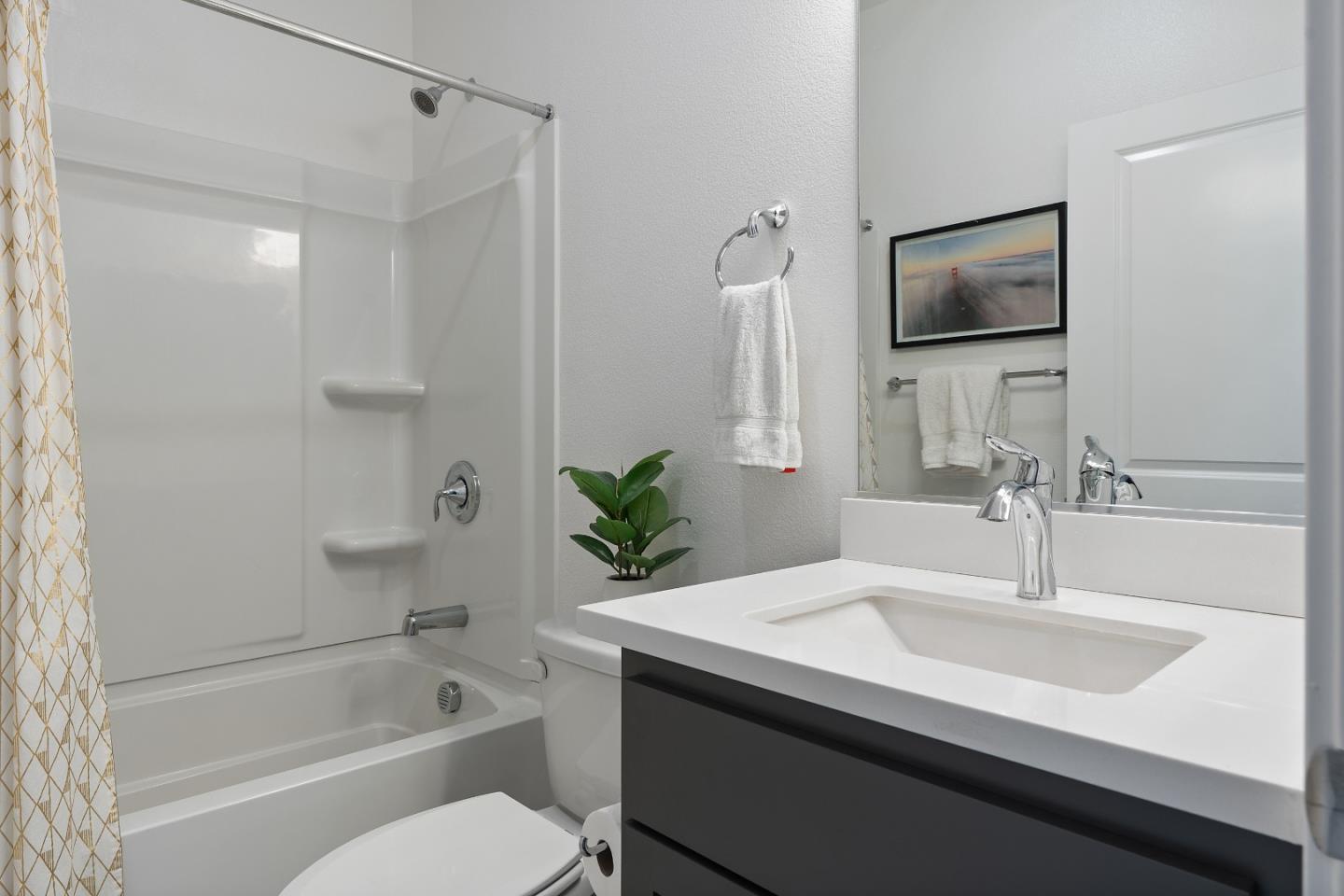 Detail Gallery Image 25 of 26 For 320 Circuit Way, Mountain View,  CA 94043 - 4 Beds | 3/1 Baths