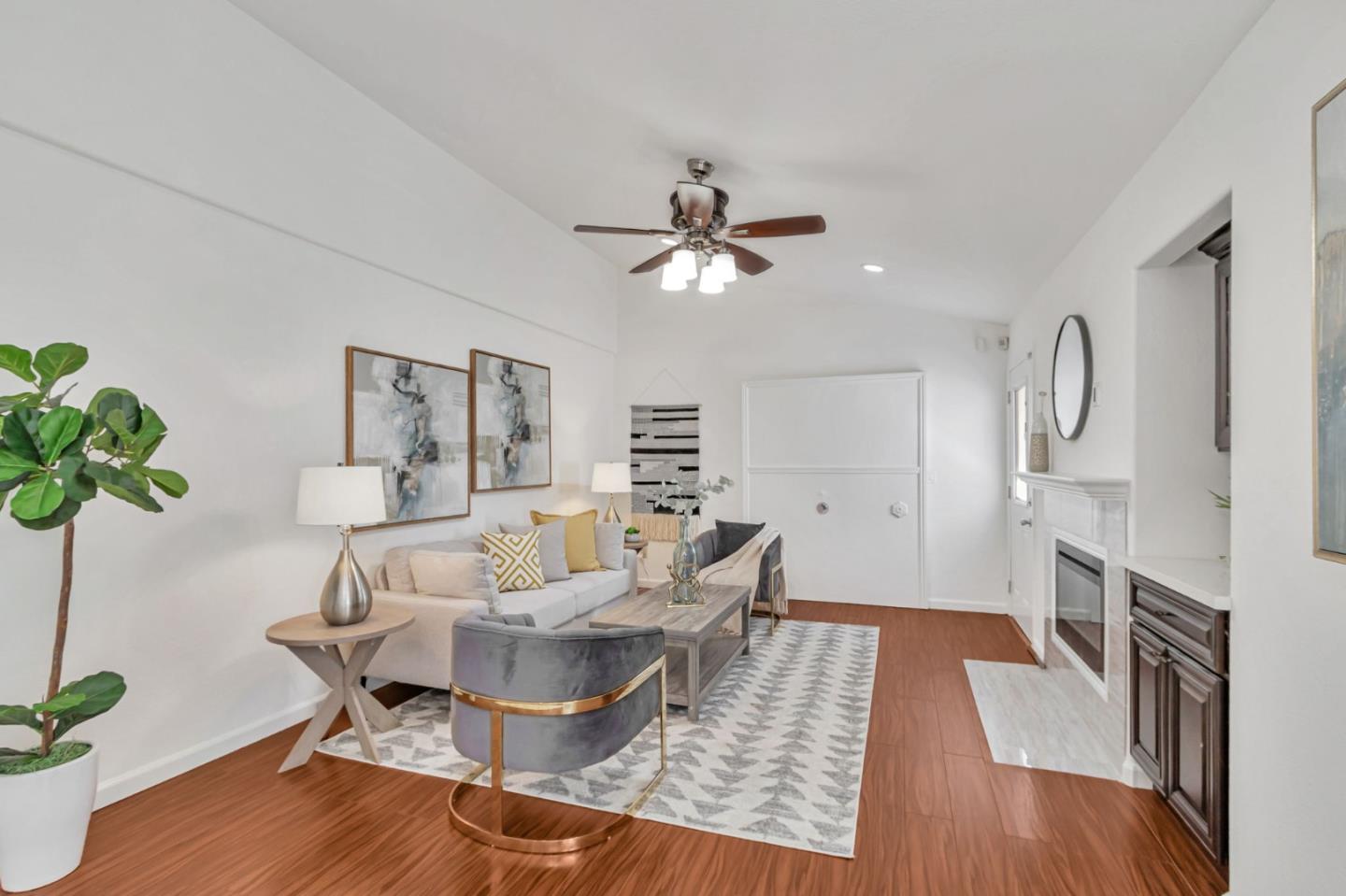 Detail Gallery Image 12 of 43 For 2918 Stanhope Dr, San Jose,  CA 95121 - 4 Beds | 2 Baths