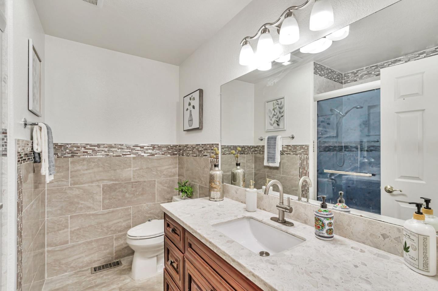 Detail Gallery Image 33 of 43 For 2918 Stanhope Dr, San Jose,  CA 95121 - 4 Beds | 2 Baths