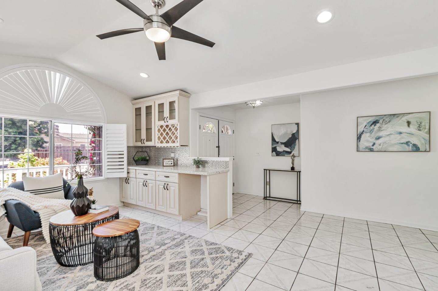 Detail Gallery Image 7 of 43 For 2918 Stanhope Dr, San Jose,  CA 95121 - 4 Beds | 2 Baths