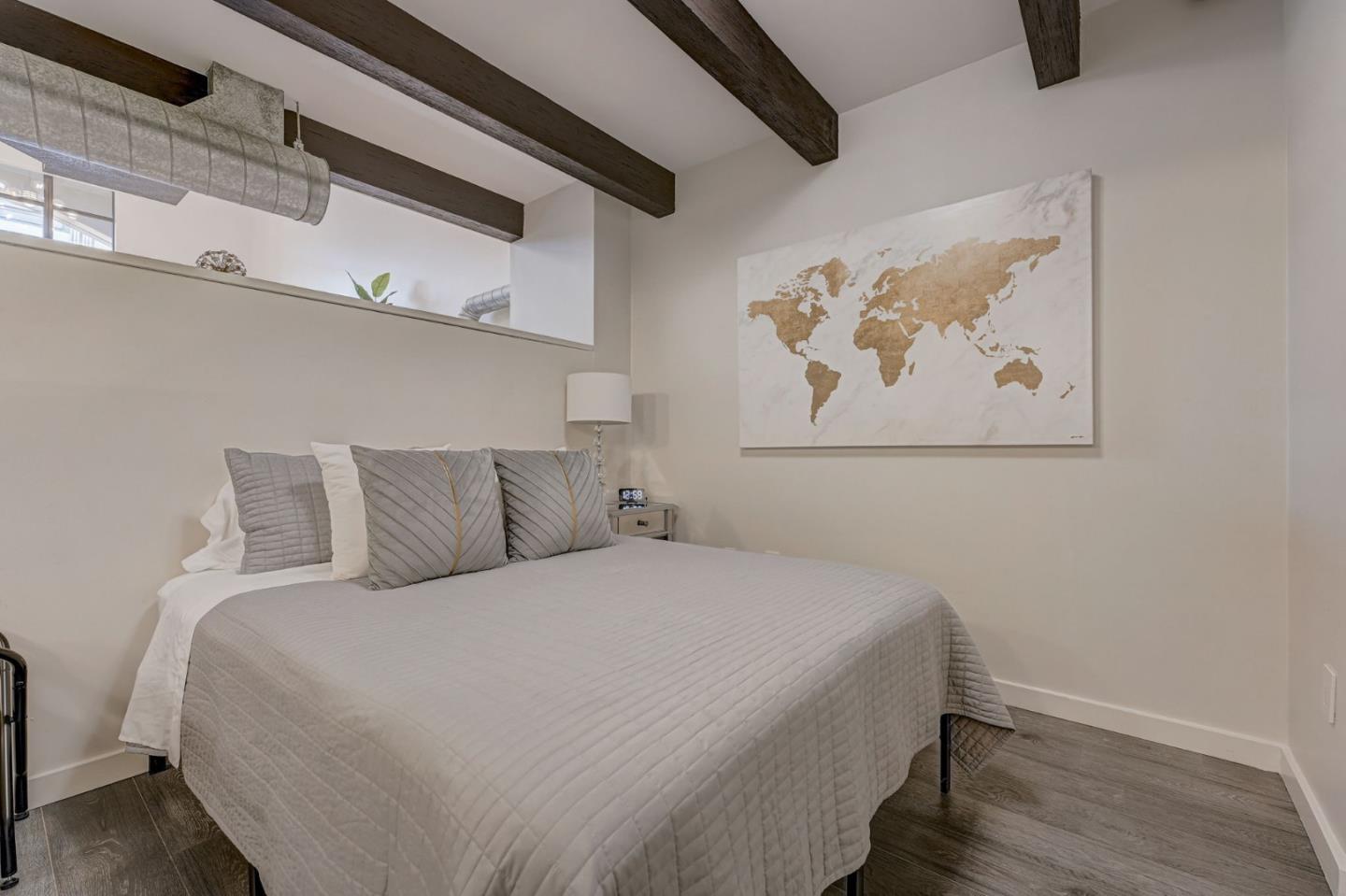 Detail Gallery Image 15 of 31 For 334 Santana Row #329,  San Jose,  CA 95128 - 1 Beds | 1/1 Baths