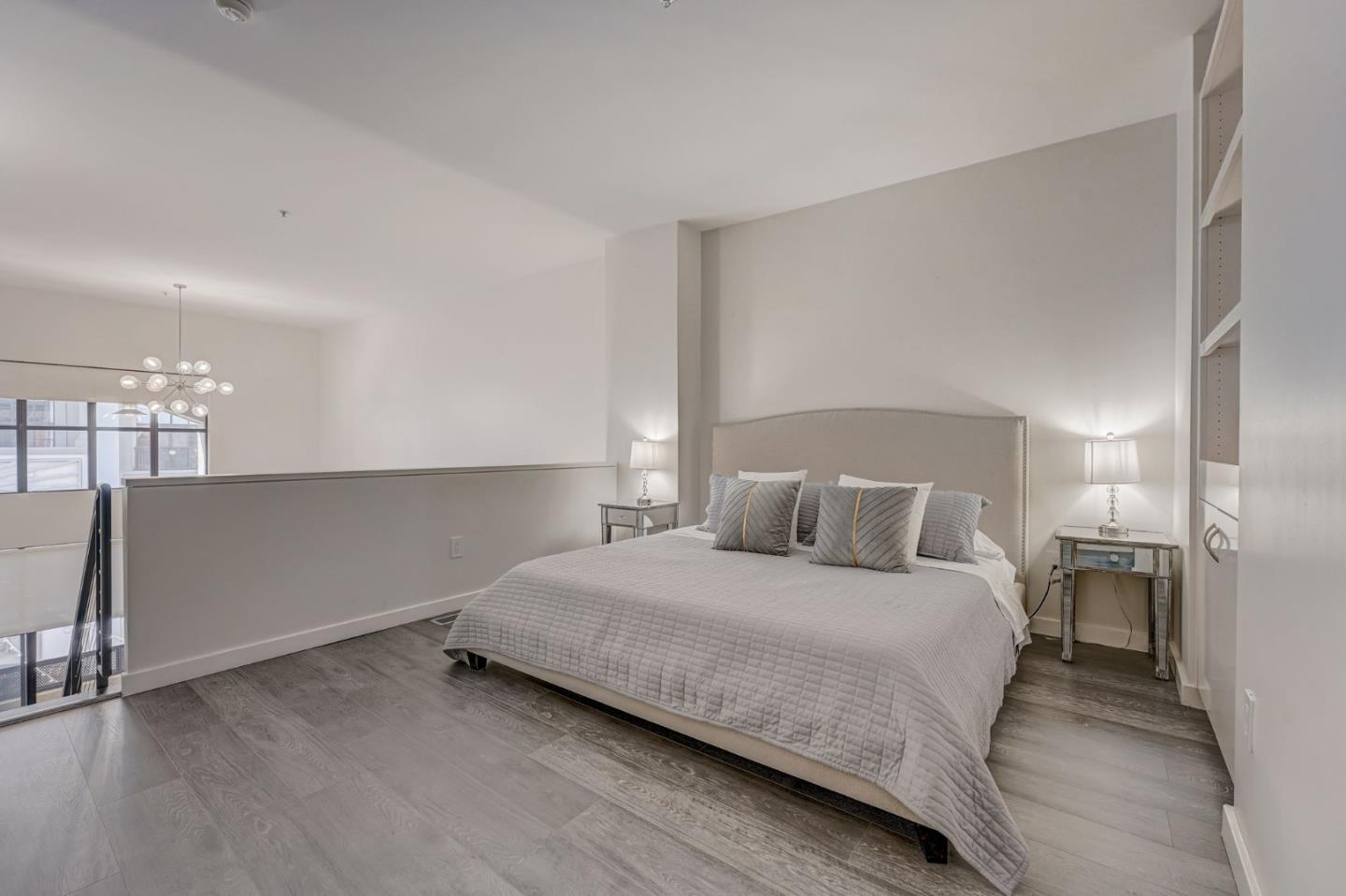 Detail Gallery Image 21 of 31 For 334 Santana Row #329,  San Jose,  CA 95128 - 1 Beds | 1/1 Baths