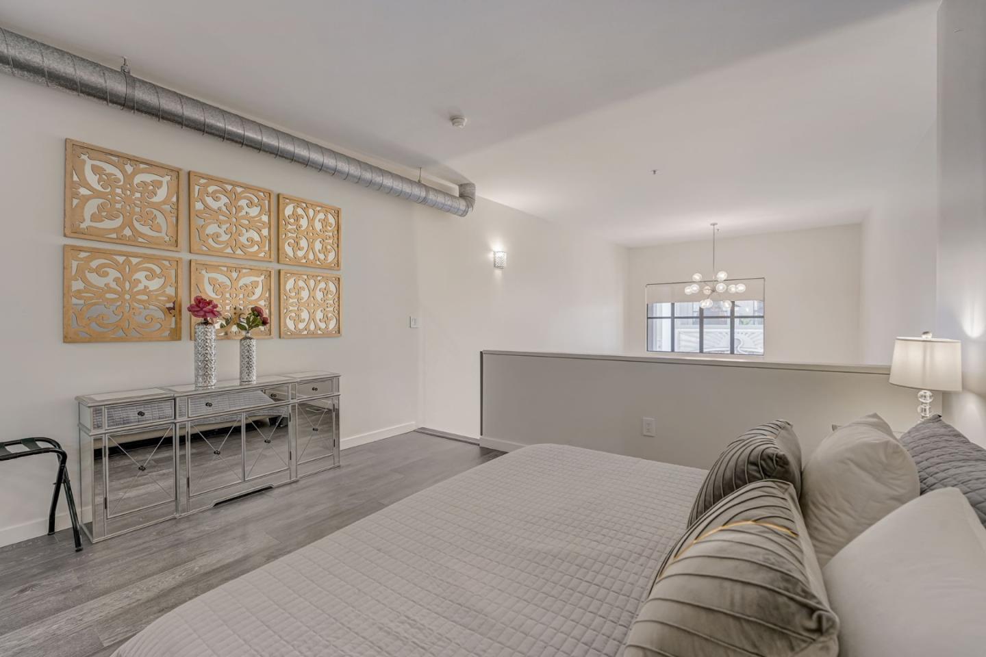 Detail Gallery Image 22 of 31 For 334 Santana Row #329,  San Jose,  CA 95128 - 1 Beds | 1/1 Baths