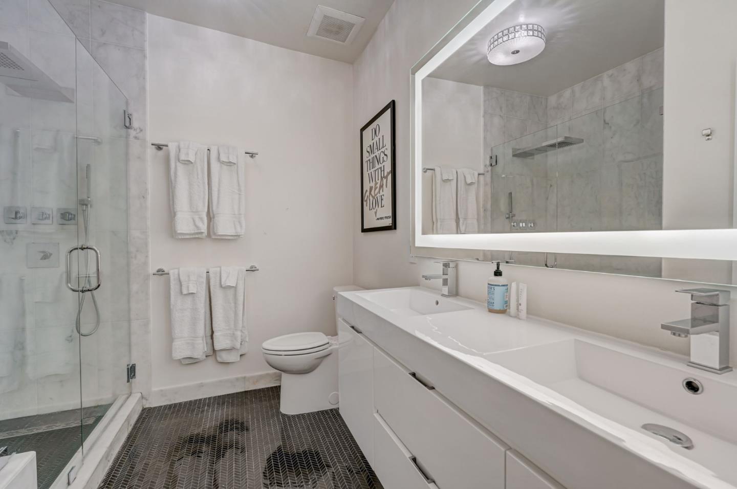Detail Gallery Image 23 of 31 For 334 Santana Row #329,  San Jose,  CA 95128 - 1 Beds | 1/1 Baths