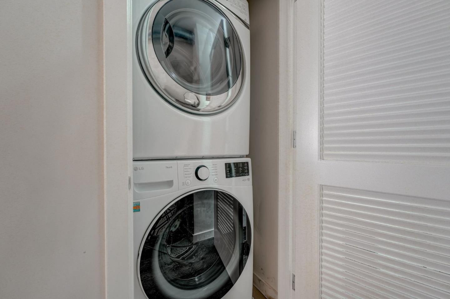 Detail Gallery Image 26 of 31 For 334 Santana Row #329,  San Jose,  CA 95128 - 1 Beds | 1/1 Baths