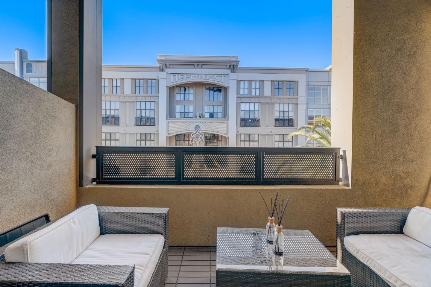 Detail Gallery Image 28 of 31 For 334 Santana Row #329,  San Jose,  CA 95128 - 1 Beds | 1/1 Baths